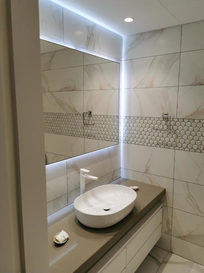 Y & P Latchi Hotel 외부 사진