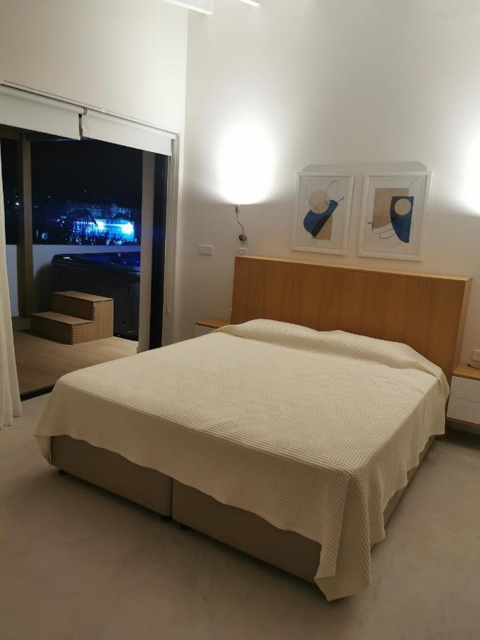 Y & P Latchi Hotel 외부 사진