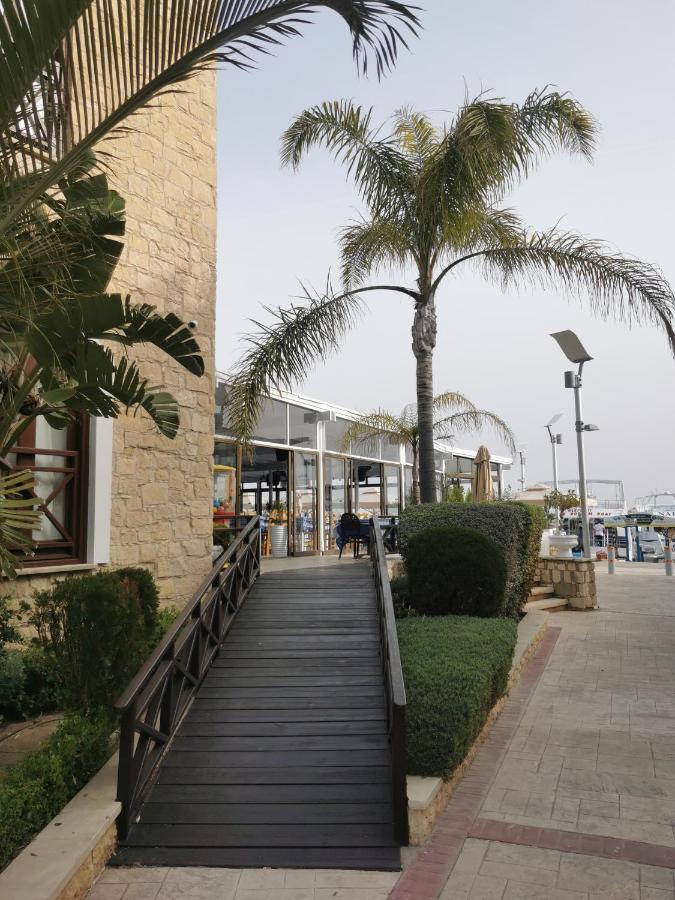 Y & P Latchi Hotel 외부 사진
